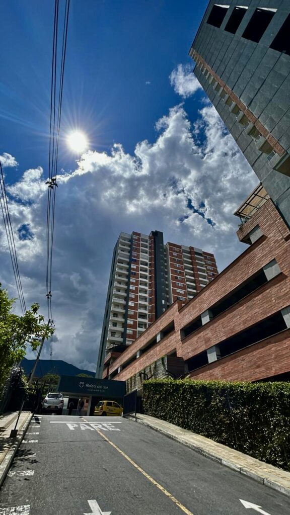 4057e6f1 63f2 422e 809f E72aec040a98 576x1024