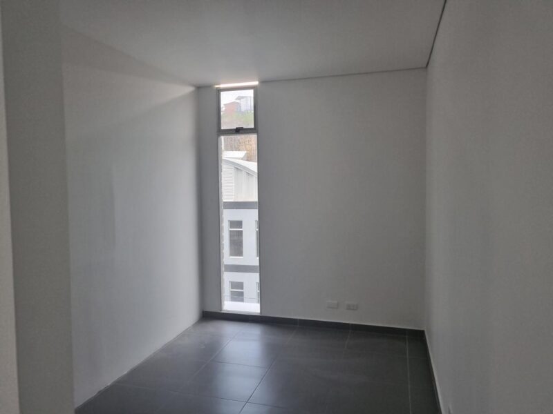 Oficina en arriendo – Zofiva, Caldas