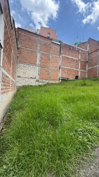 Lote en venta – Urbanización Cataluña, Sabaneta