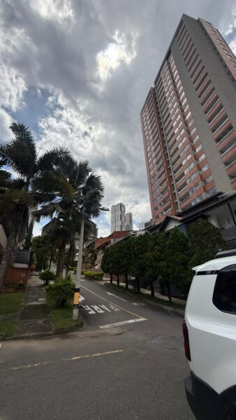 Lote en venta – Urbanización Cataluña, Sabaneta