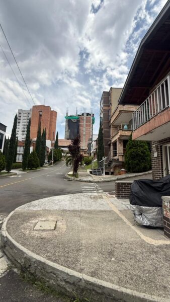Lote en venta – Urbanización Cataluña, Sabaneta