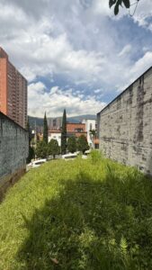 Lote en venta – Urbanización Cataluña, Sabaneta