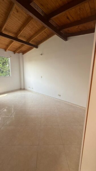 Casa en venta – Robledo, Urbanización La Atlántida