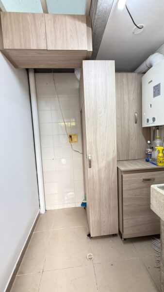 Casa esquinera en venta – Campiña de Toledo, La Estrella