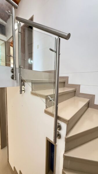 Casa esquinera en venta – Campiña de Toledo, La Estrella