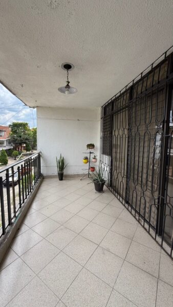 Casa Segundo Piso – Barrio Simón Bolívar | Medellín
