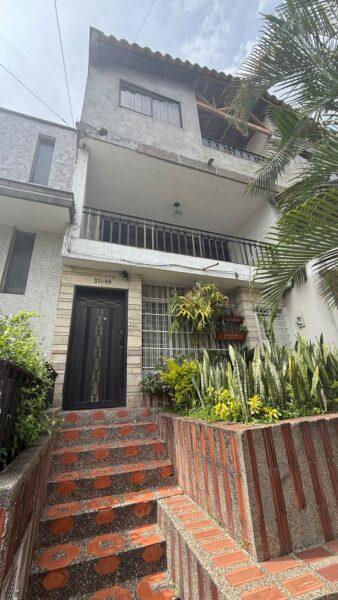 Casa Segundo Piso – Barrio Simón Bolívar | Medellín