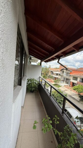 Casa Segundo Piso – Barrio Simón Bolívar | Medellín
