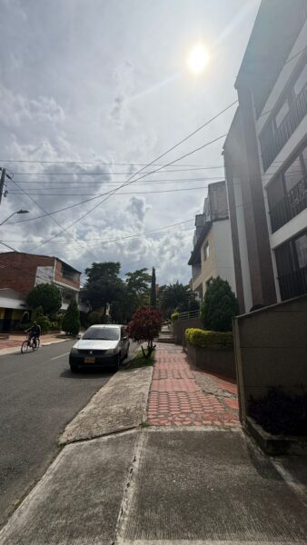 Casa Segundo Piso – Barrio Simón Bolívar | Medellín