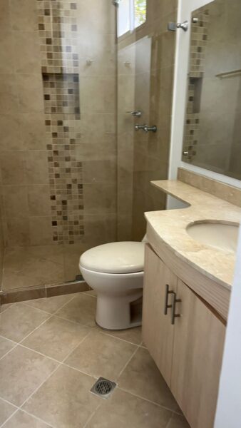 Casa en Venta – Unidad Tierra Fresca, La Estrella (Sector Los Tanques)
