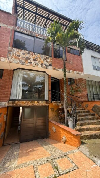 Casa en arriendo – Suramérica | Urbanización San Agustín