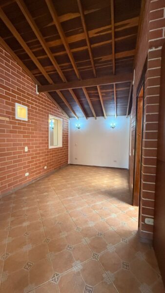 Casa en arriendo – Suramérica | Urbanización San Agustín