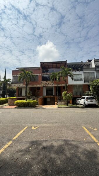 Casa en arriendo – Suramérica | Urbanización San Agustín