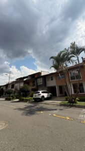 Casa en arriendo – La Estrella | Urbanización San Agustín