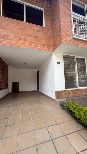 Casa en arriendo – La Estrella | Urbanización San Agustín