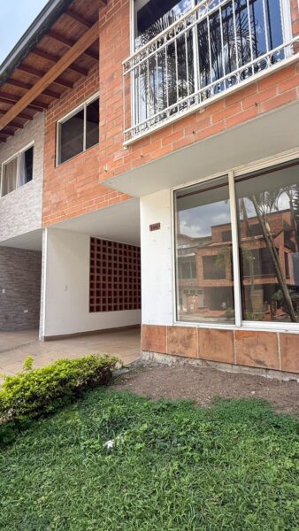 Casa en arriendo – La Estrella | Urbanización San Agustín