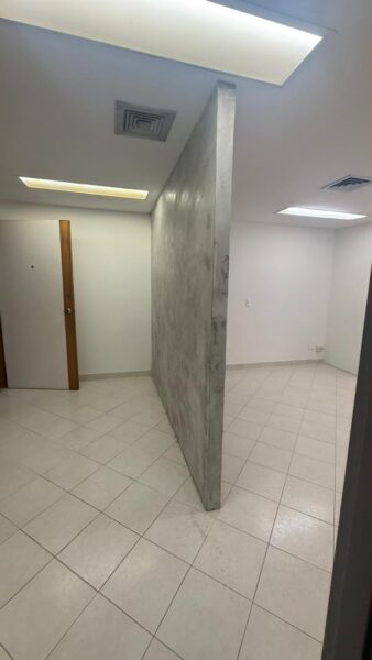 Oficina en arriendo – Edificio Colmena | Milla de Oro – El Poblado