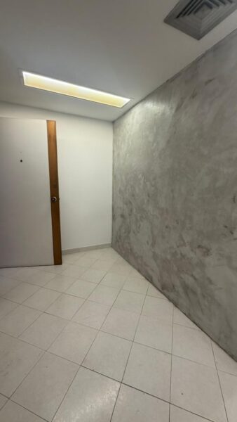 Oficina en arriendo – Edificio Colmena | Milla de Oro – El Poblado