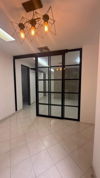 Oficina en arriendo – Edificio Colmena | Milla de Oro – El Poblado