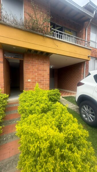 Casa en arriendo en Suramérica, La Estrella. Ubicada en una zona estratégica del sur del Valle de Aburrá,