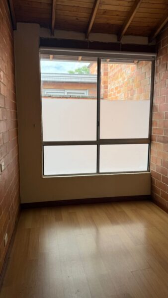 Casa en arriendo en Suramérica, La Estrella. Ubicada en una zona estratégica del sur del Valle de Aburrá,
