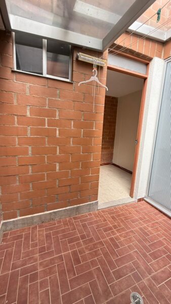 Casa en arriendo en Suramérica, La Estrella. Ubicada en una zona estratégica del sur del Valle de Aburrá,