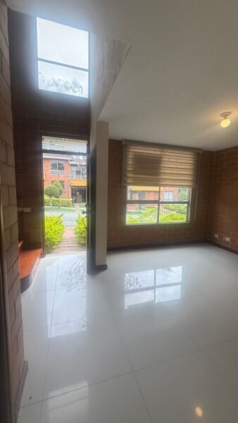 Casa en arriendo en Suramérica, La Estrella. Ubicada en una zona estratégica del sur del Valle de Aburrá,