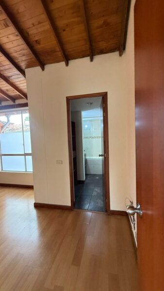 Casa en arriendo en Suramérica, La Estrella. Ubicada en una zona estratégica del sur del Valle de Aburrá,