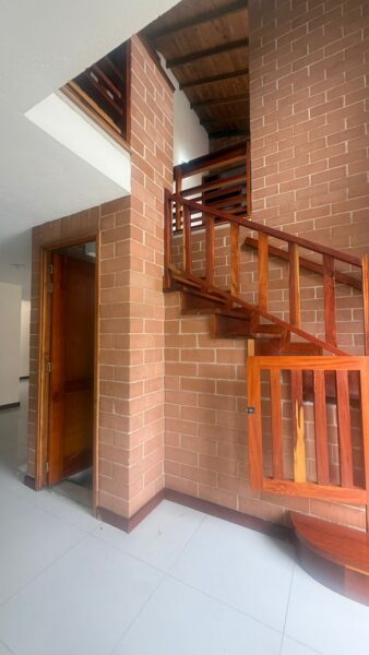 Casa en arriendo en Suramérica, La Estrella. Ubicada en una zona estratégica del sur del Valle de Aburrá,