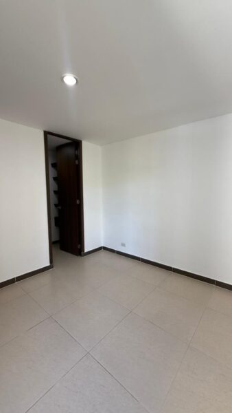 Apartamento en arriendo en Sabaneta/A26052001