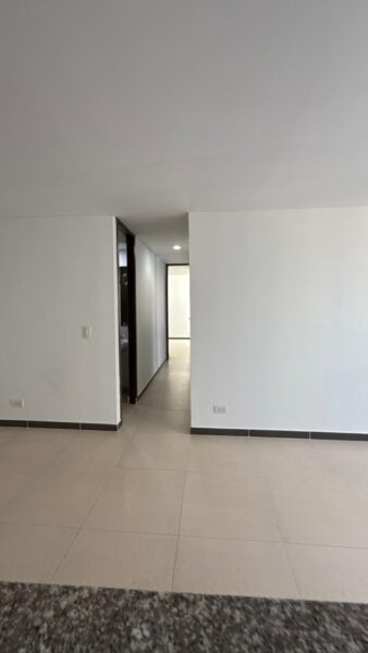 Apartamento en arriendo en Sabaneta/A26052001