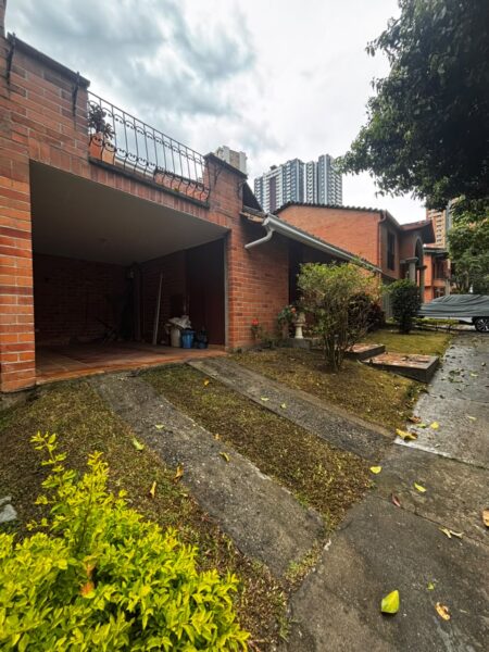Casa en Arriendo – | Sabaneta/A26072410