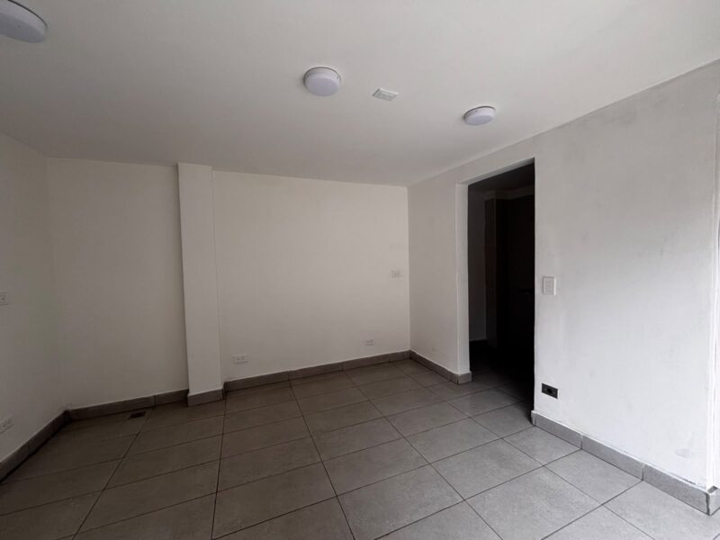 Local Comercial en Arriendo – Sabaneta/A26072405
